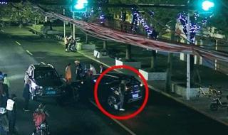 女子肇事逃逸后回现场围观